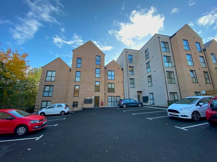 1 Bedroom Flat To Rent In Valley Green, Hemel Hempstead, HP2