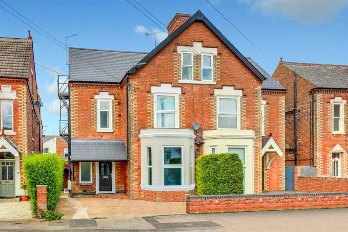 1 Bedroom Apartment To Rent In Millicent Road, West Bridgford, Nottinghamshire, NG2