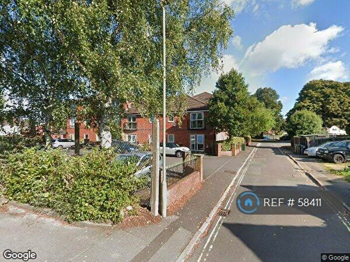 2 Bedroom Flat To Rent In Rossetti Court, Eastleigh, SO50