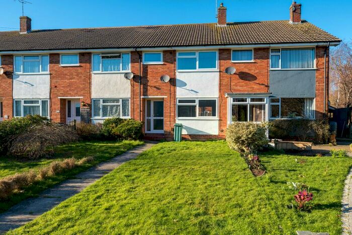 3 Bedroom Terraced House To Rent In Percival Road, Eastbourne, BN22