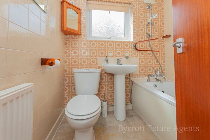 2 Bedroom Semi-Detached Bungalow For Sale In Long Road, Lowestoft, NR33