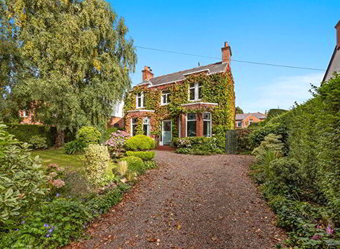 4 Bedroom Detached House For Sale In Knockdene Park North, Belfast, BT5