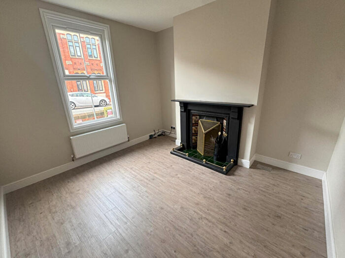 3 Bedroom End Of Terrace House To Rent In Lord Street, Coventry, CV5