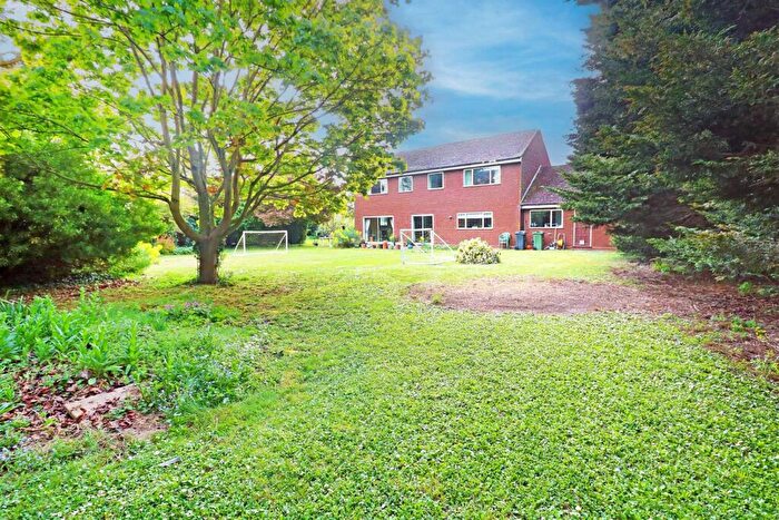 5 Bedroom Detached House For Sale In Meadow Bank, Hatfield Peverel, Chelmsford, CM3