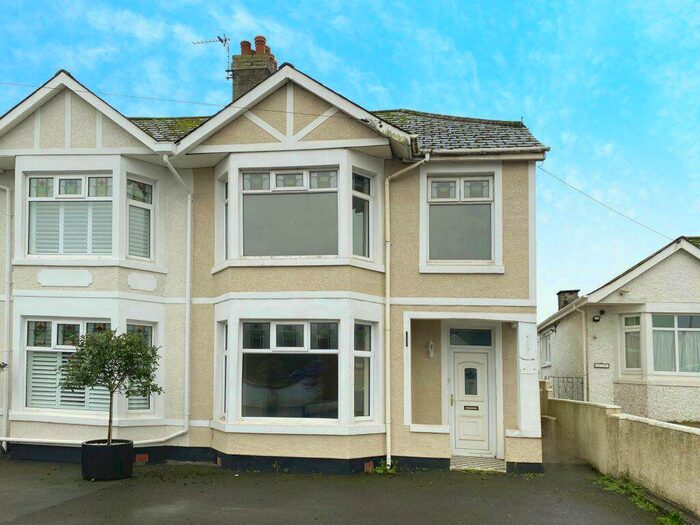 3 Bedroom House To Rent In Heol Yr Ynys, Bridgend, CF31