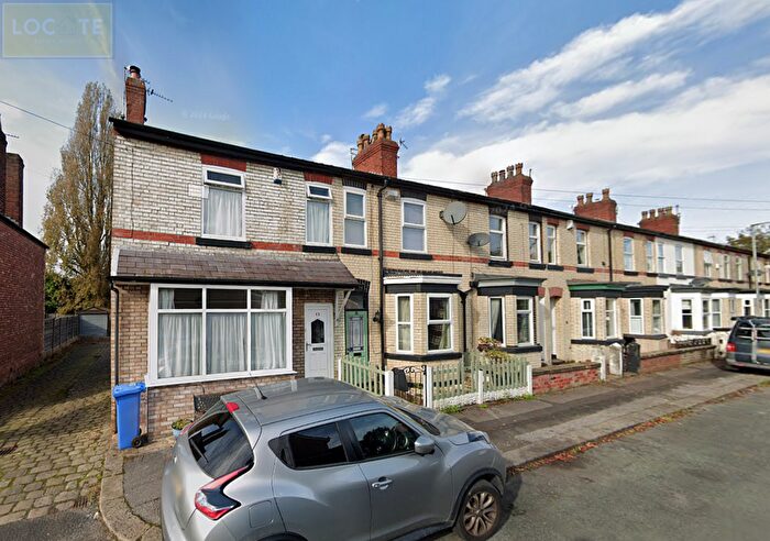 3 Bedroom End Of Terrace House For Sale In Beech Avenue, Urmston, M41