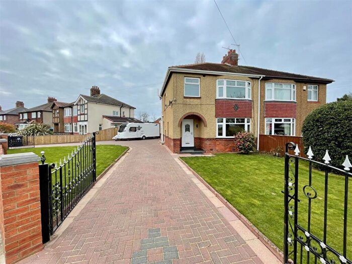 3 Bedroom Semi-Detached House For Sale In Lynton Gardens, Darlington, DL1