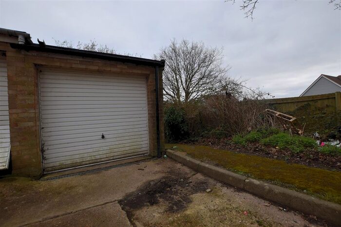 Garage / Parking To Rent In Langley Close, Bexhill-On-Sea, TN39