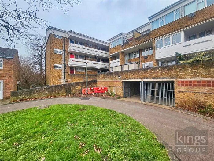 1 Bedroom Apartment For Sale In Brockles Mead, Harlow, Essex, CM19