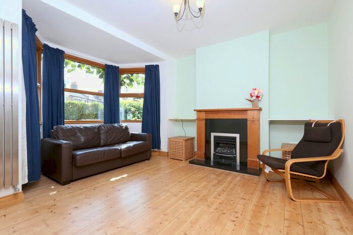 1 Bedroom Flat To Rent In Allen Road, Newington Green, N16
