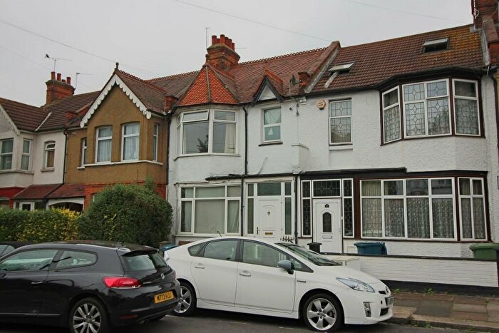 1 Bedroom Flat To Rent In Aberdeen Road, Middlesex, HA3