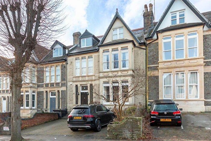 6 Bedroom Terraced House For Sale In Linden Road, Westbury Park, Bristol, BS6