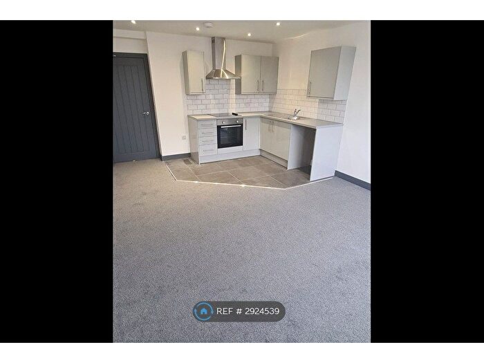 2 Bedroom Flat To Rent In Front St, Houghton Le Spring, DH4