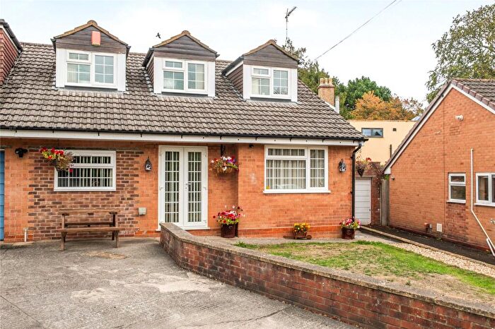 4 Bedroom Bungalow For Sale In Cambridge Close, Yeovil, Somerset, BA20