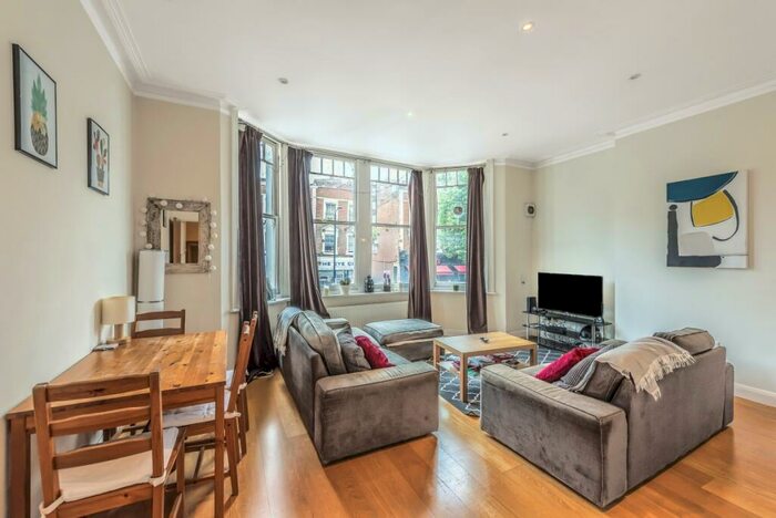 3 Bedroom Flat To Rent In West End Lane, West Hampstead, London, NW6