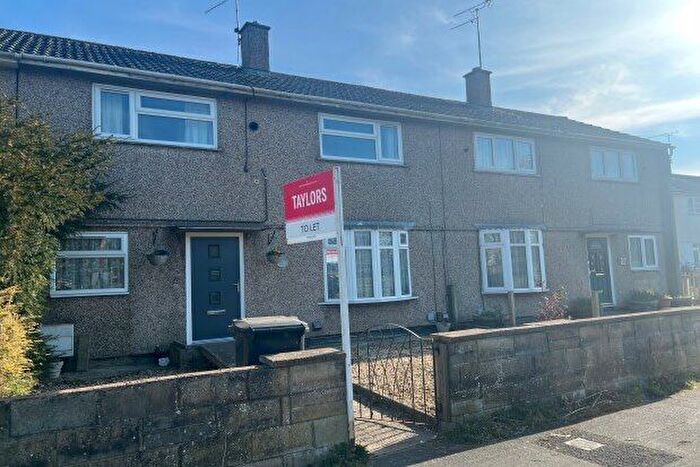 3 Bedroom Property To Rent In Queens Drive, Swindon, SN3