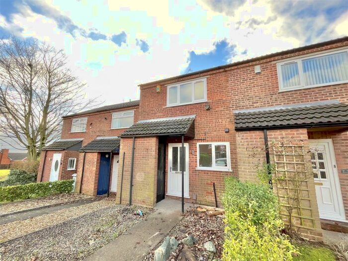 2 Bedroom Town House To Rent In Beverley Close, Rainworth, Mansfield, NG21