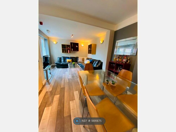 5 Bedroom Terraced House To Rent In Blantyre Road, Liverpool, L15