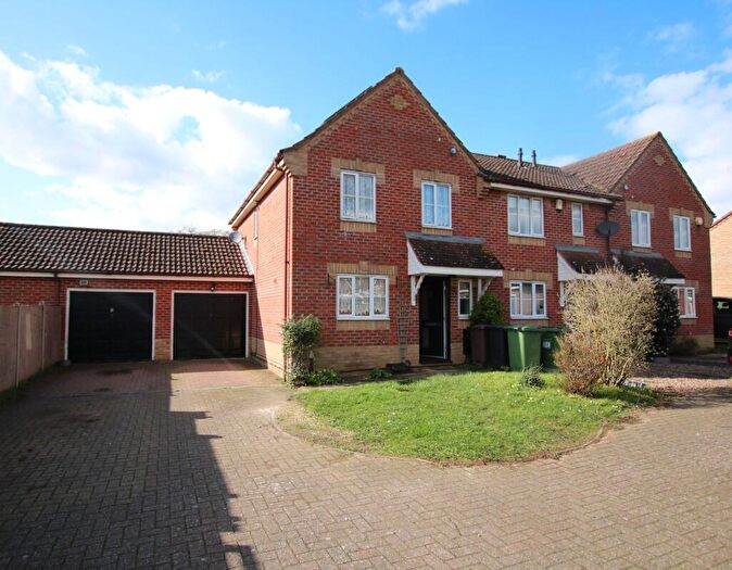 3 Bedroom Semi Detached House To Rent In Blackthorn Road, Attleborough, Norfolk, NR17