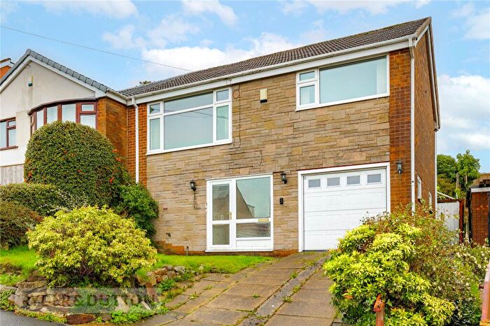 3 Bedroom Semi-Detached House For Sale In Den Hill Drive, Springhead, Saddleworth, OL4