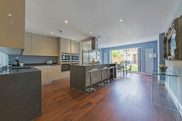 4 Bedroom Terraced House To Rent In Branksea Street, London, SW6