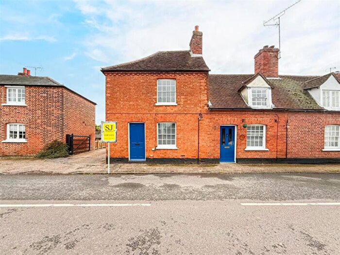 4 Bedroom Semi-Detached House For Sale In South Street, Tillingham, Southminster, CM0