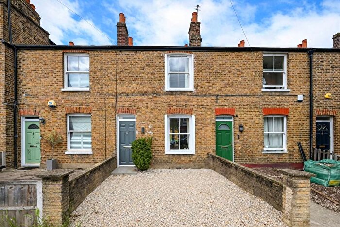 3 Bedroom Property To Rent In Cleveland Road, New Malden, KT3