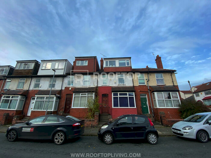 8 Bedroom House To Rent In Mayville Avenue, Leeds, LS6