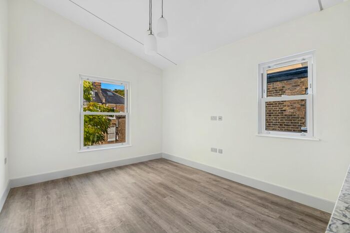 Studio To Rent In Rita Road, London, SW8