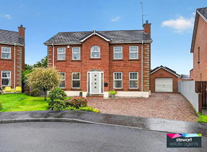 4 Bedroom Detached House For Sale In Monree Hill, Donaghcloney, BT66
