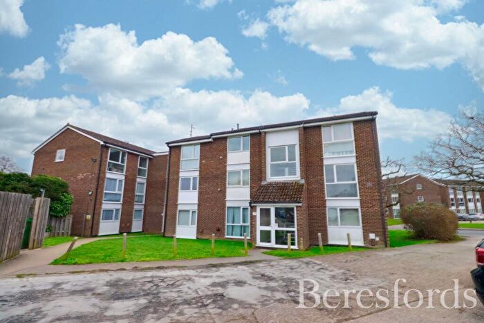 1 Bedroom Apartment For Sale In Lupin Drive, Chelmsford, CM1