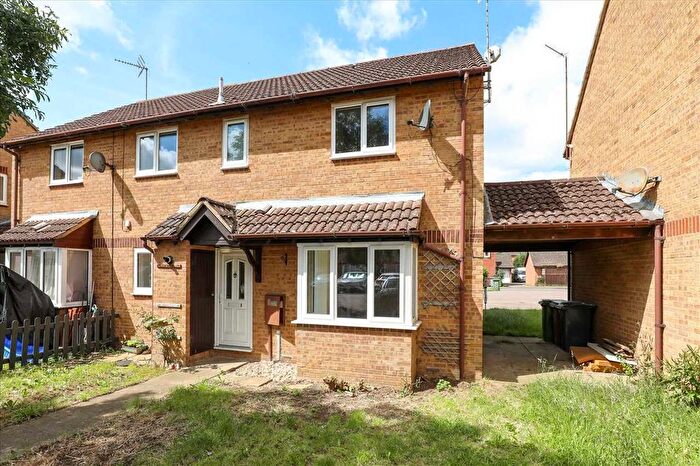 2 Bedroom Property To Rent In Senwick Drive, Wellingborough, NN8