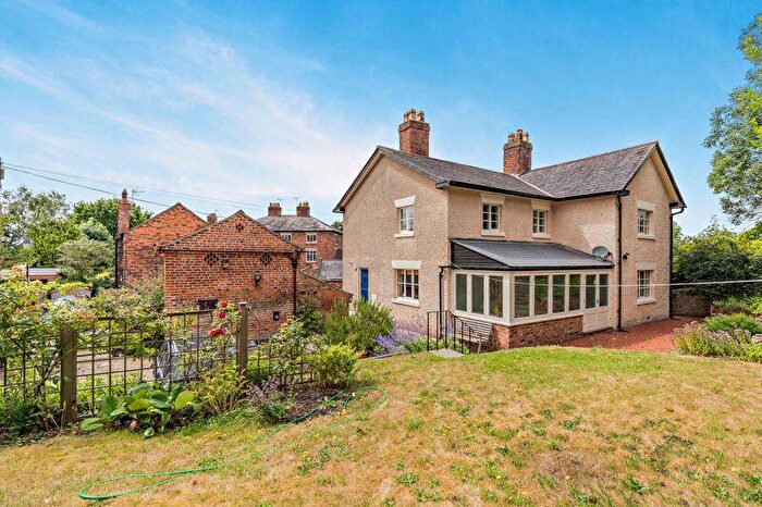 3 Bedroom Detached House For Sale In Farndon, Cheshire, CH3