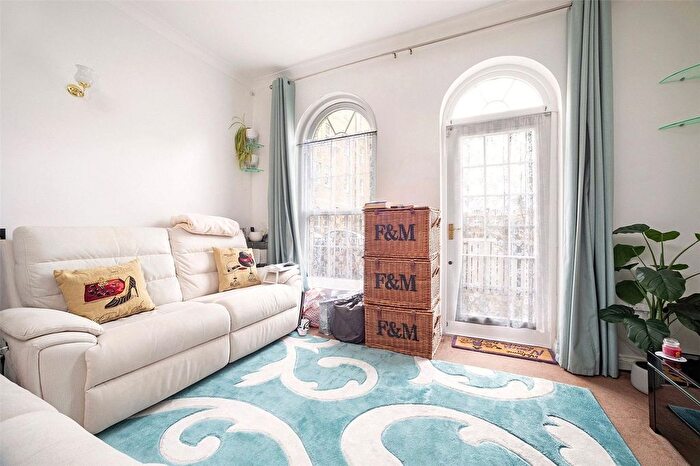 2 Bedroom Terraced House To Rent In Rotherhithe Street, London, SE16