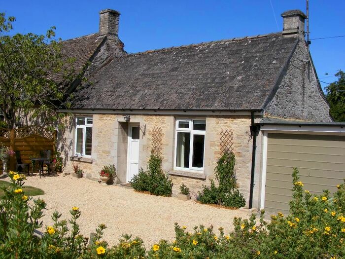 2 Bedroom Semi-Detached Bungalow To Rent In Whelford, Fairford, GL7
