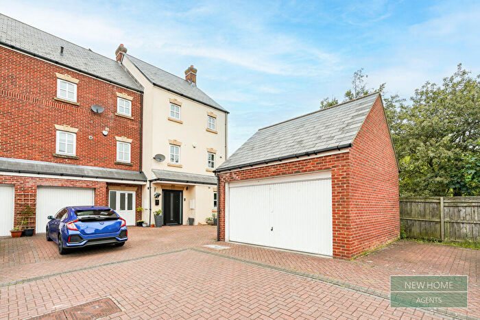 5 Bedroom End Of Terrace House For Sale In Taylor Court, Carrville, Durham, DH1