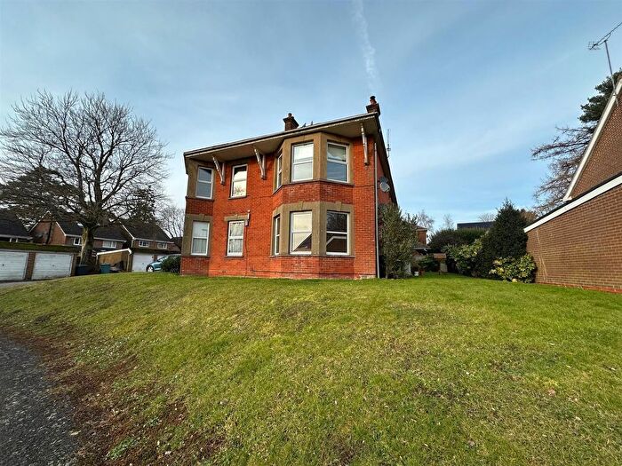 2 Bedroom Flat To Rent In Bicester Close, Whitchurch, RG28
