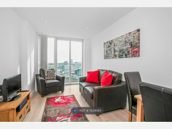 1 Bedroom Flat To Rent In Saffron Central Square, Croydon, CR0