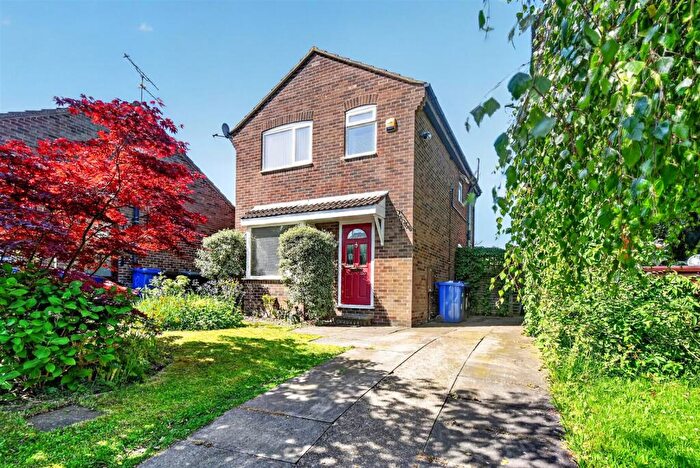 3 Bedroom Detached House For Sale In Meadow Way, Tadcaster, LS24