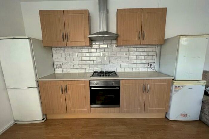 1 Bedroom Terraced House To Rent In North Road Cardiff, CF10