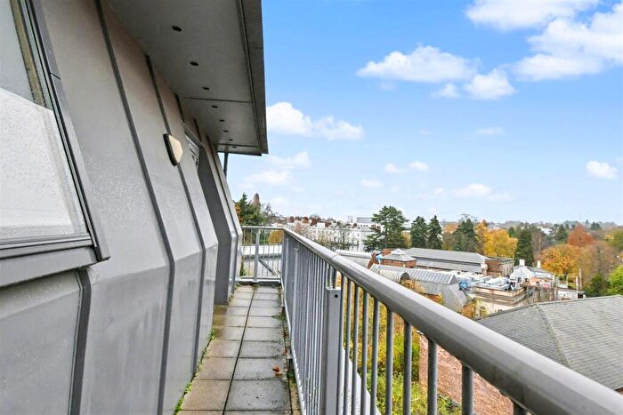 1 Bedroom Apartment For Sale In Avenue Road, Leamington Spa, CV31