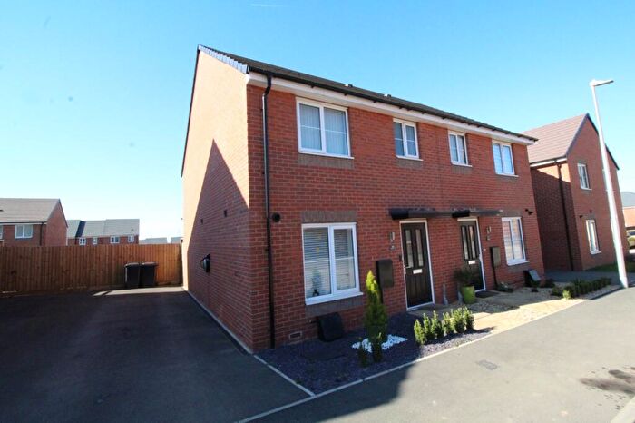 3 Bedroom Semi-Detached House To Rent In Wem Drive, Bulkington, Bedworth, Warwickshire, CV12