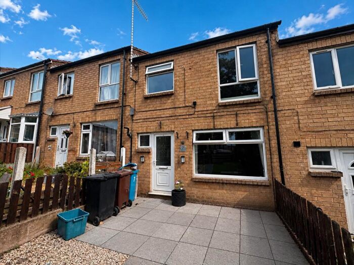 3 Bedroom Town House To Rent In Westland Grove, Westfield, Sheffield, S20