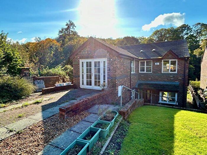 4 Bedroom Detached House For Sale In Bishops Walk, Llangollen, LL20