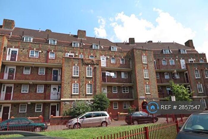 4 Bedroom Flat To Rent In Hawkins House, London, SE8