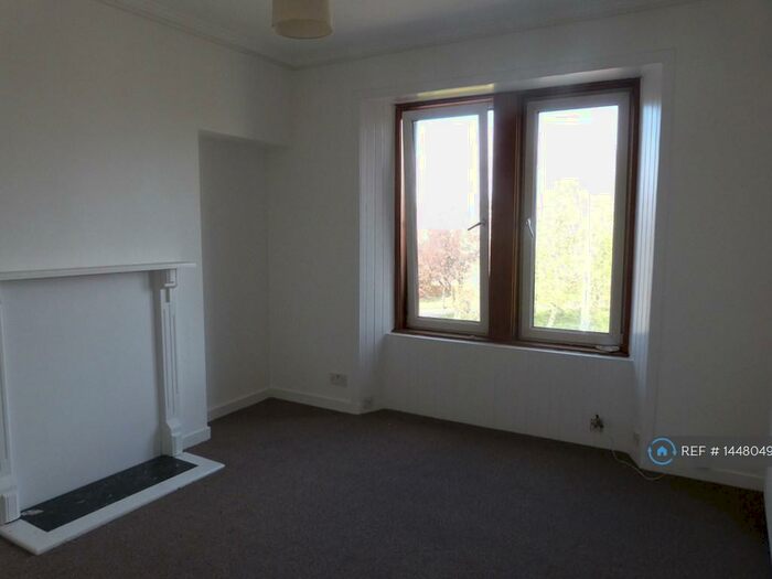 2 Bedroom Flat To Rent In Crieff Road, Perth, PH1