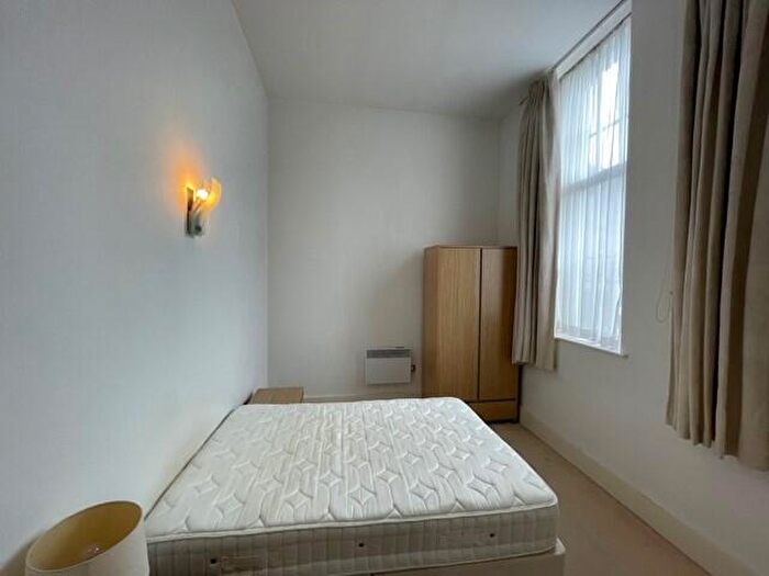 2 Bedroom Apartment To Rent In Holly Street, Sheffield, S1