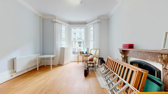 Studio To Rent In Lexham Gardens, London, W8