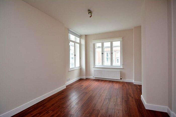 1 Bedroom Flat To Rent In Euston Road, Fitzrovia, London, NW1