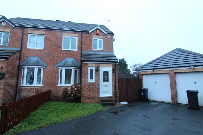 3 Bedroom House To Rent In Ninelands View, Garforth, Leeds, West Yorkshire, Uk, LS25